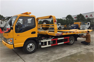 玄武区哪里有拖车服务