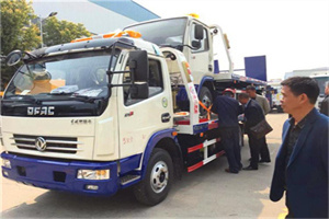 玄武区汽车道路救援拖车价格